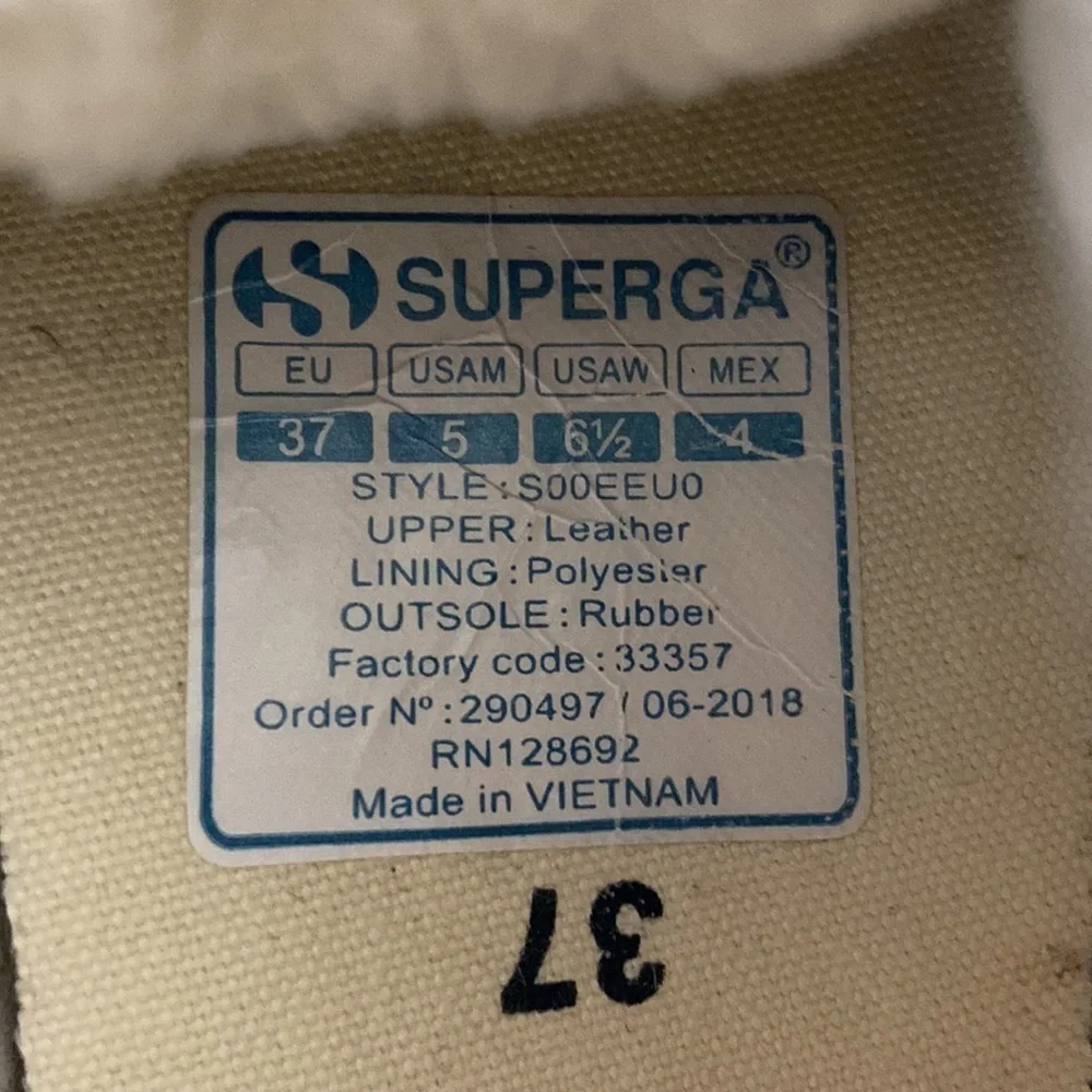Superga gray tennis shoe!!